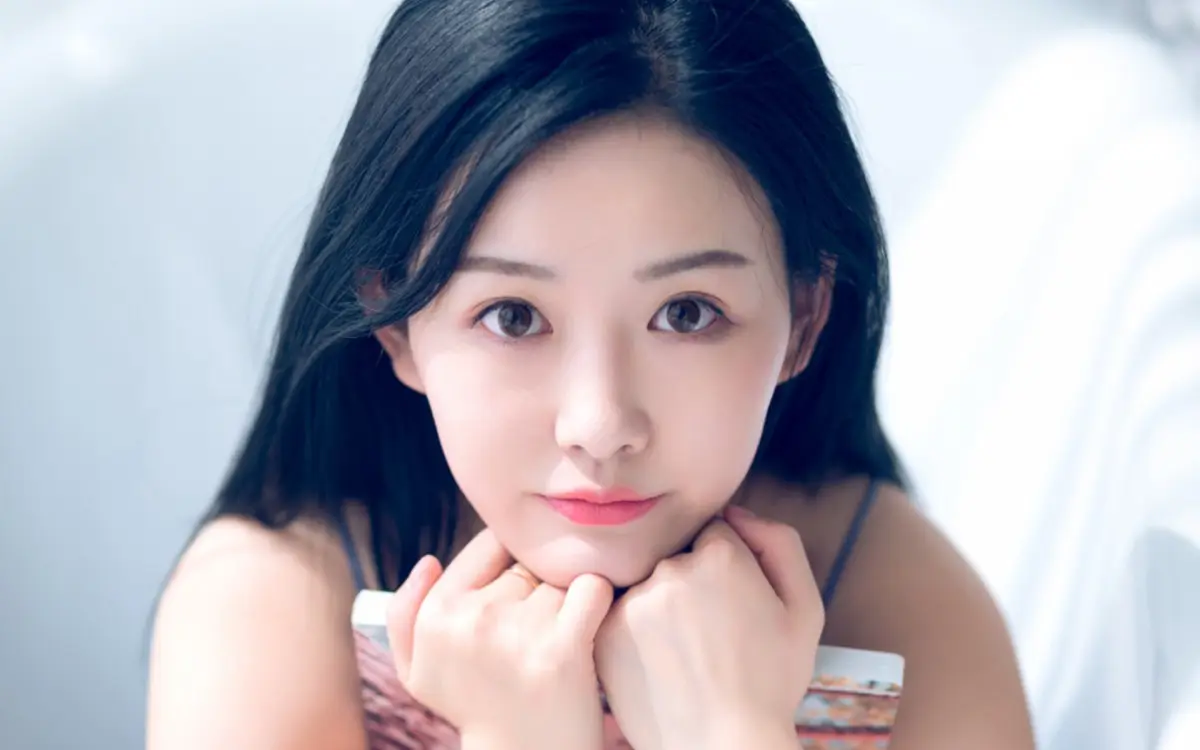 宁波哈尔滨私人伴游燕子